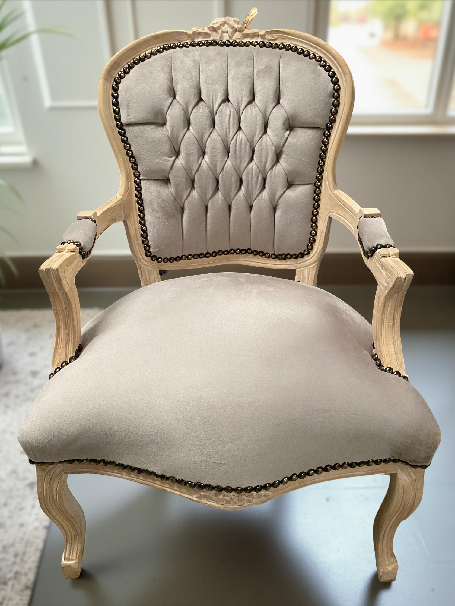 Sillón Luis XV white wash/champagne