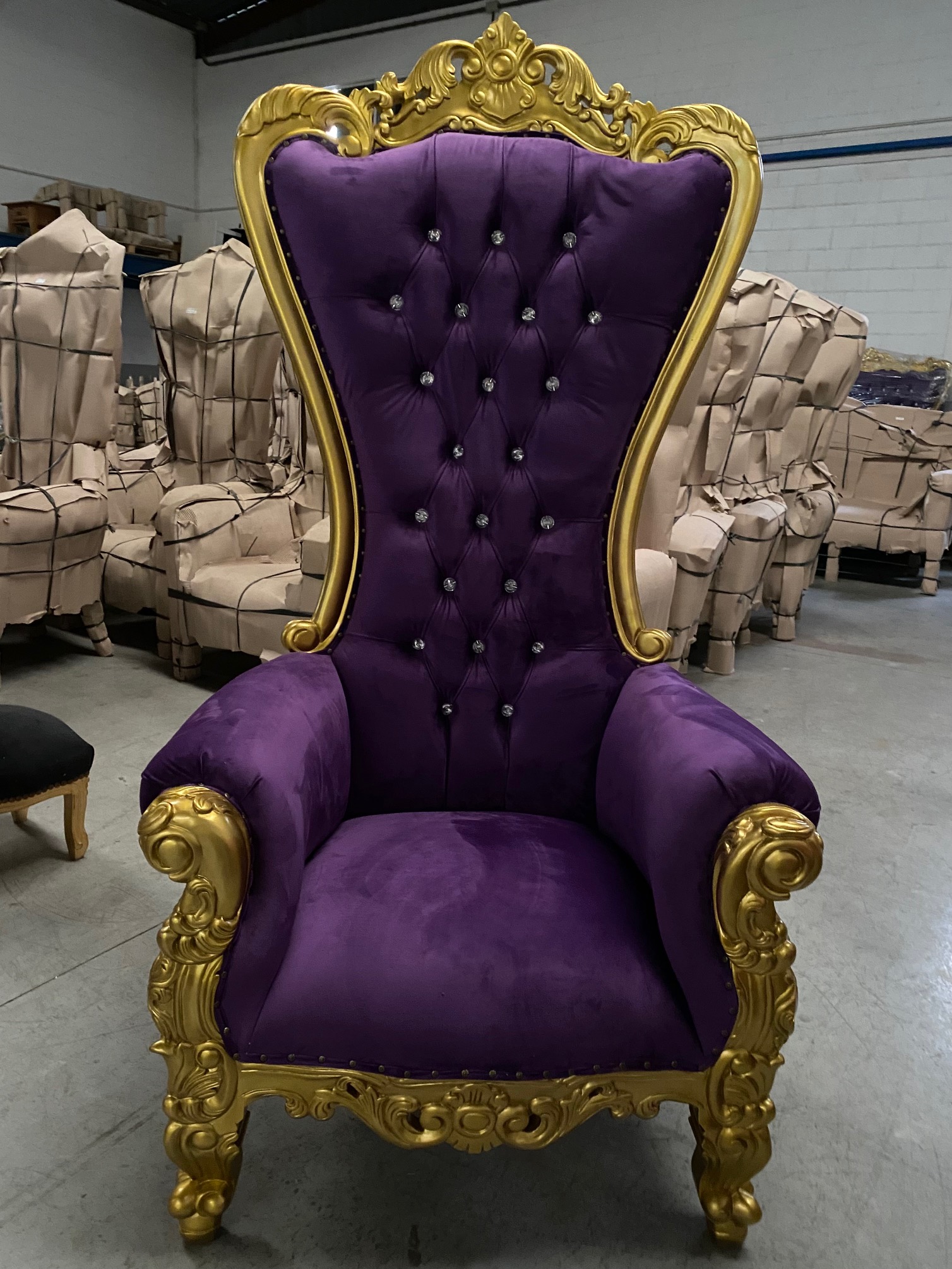 Trono XXL oro/lila con cristales