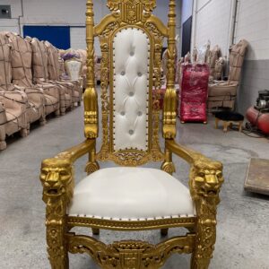 Sillón/trono XXL León oro/skai blanco con cristales
